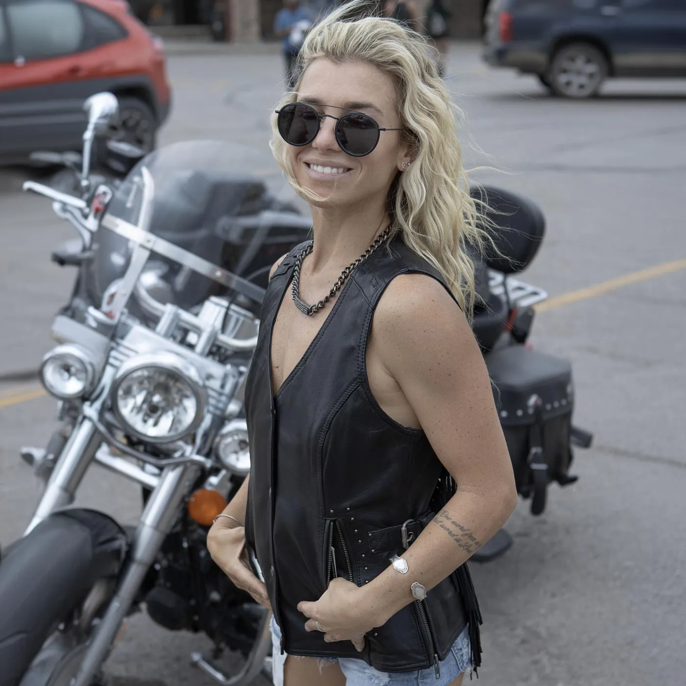 Milwaukee Leather MLL4565 Women's Black Fringed Leather Rivet Detail Side Buckle and Zipper Motorcycle Rider Vest