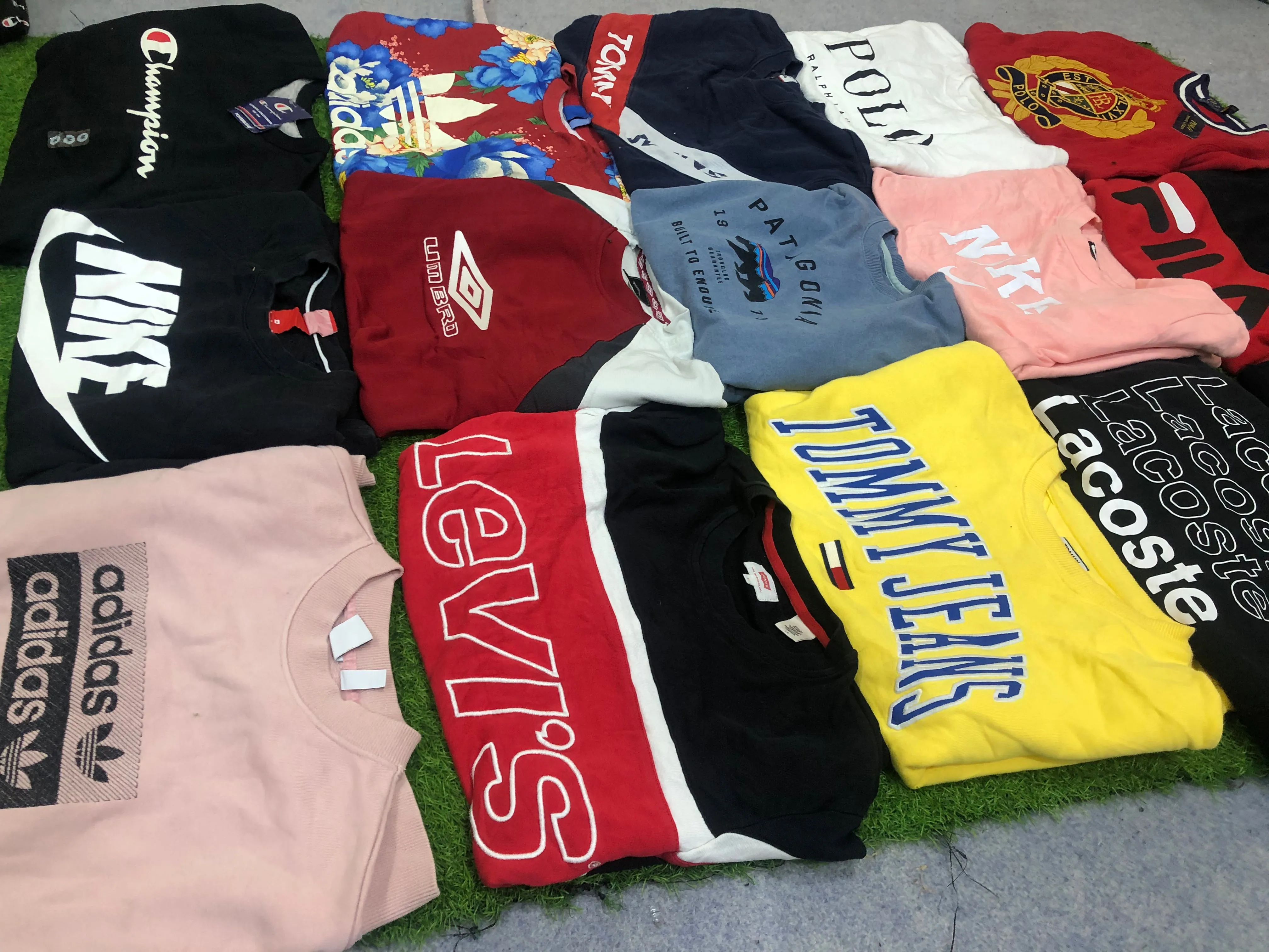 Vintage Sweatshirts Grade A 150 Pcs